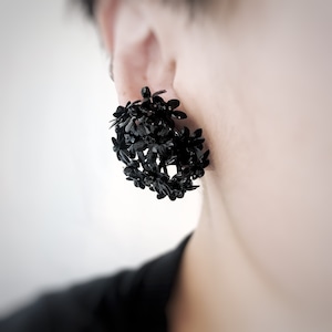 bouquet 001 black《両耳》