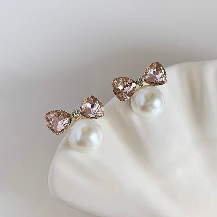 ピンクリボンパール ビジューピアス：649 | jmavie