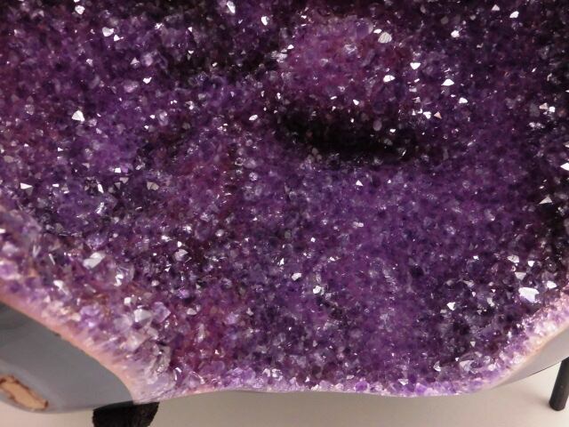 【送料無料】【高品質】【超美品】総高43cm ウルグアイ産　特大アメシスト