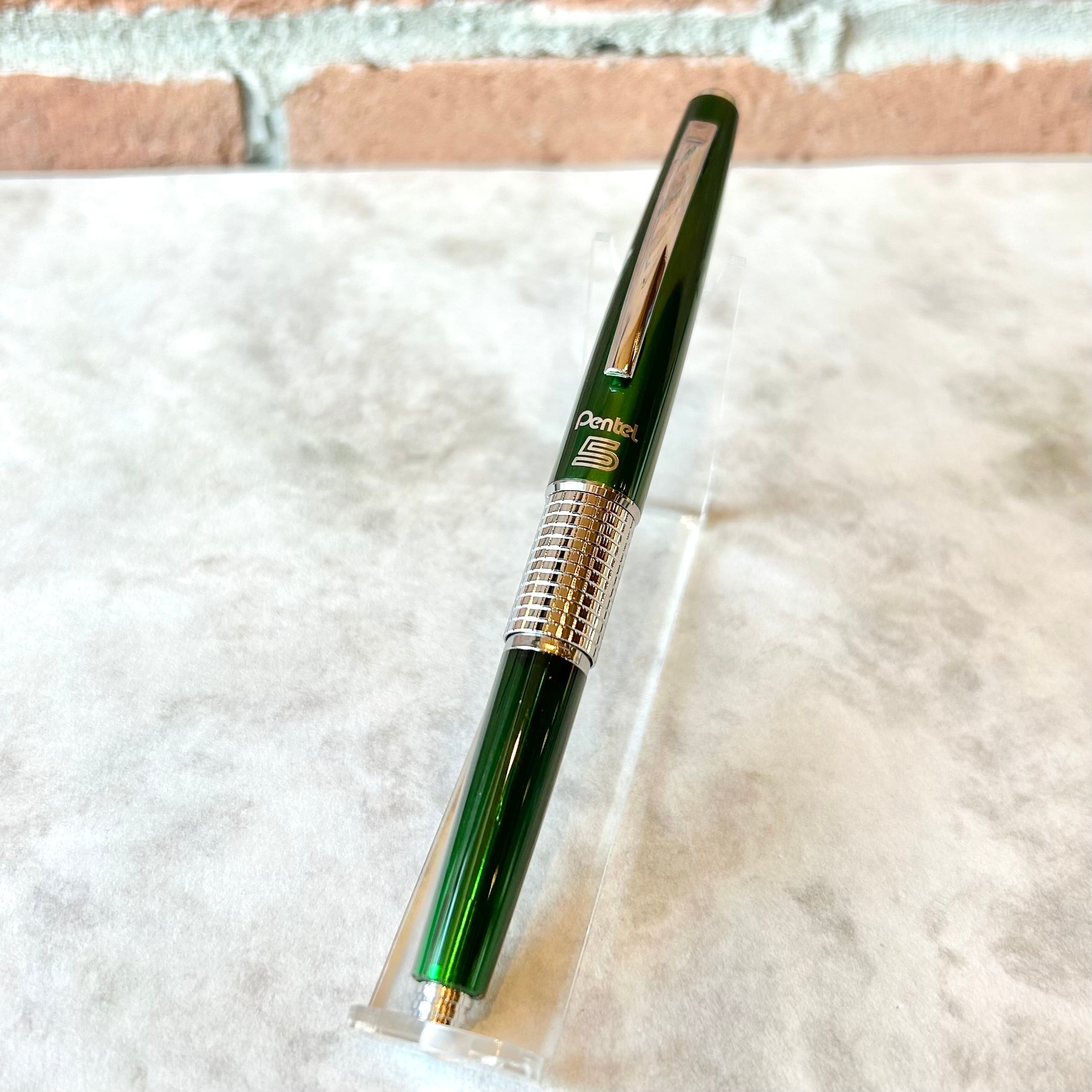 限定品】ぺんてる「KERRY」シャープペンシル／レトログリーン（紀寺