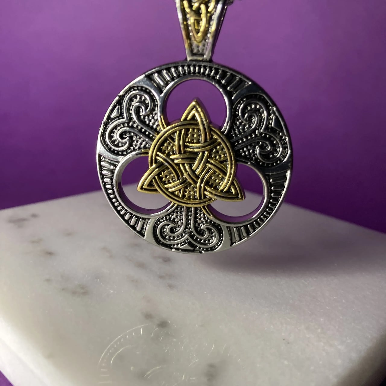 【最強魔術アクセ】栄光の魔鎖