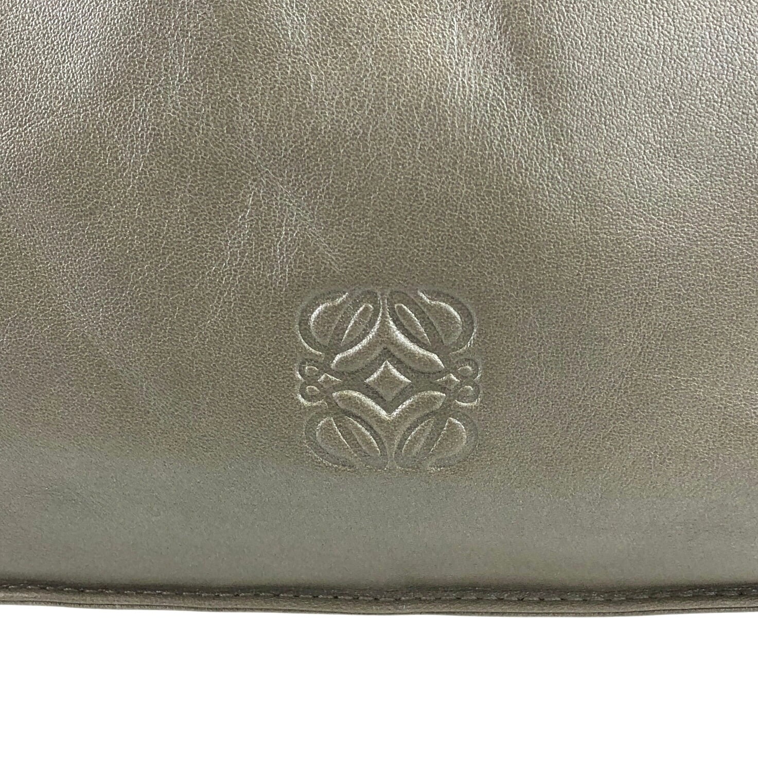LOEWE ロエベ ショルダーバッグ メタリックグリーン アナグラム ナッパ