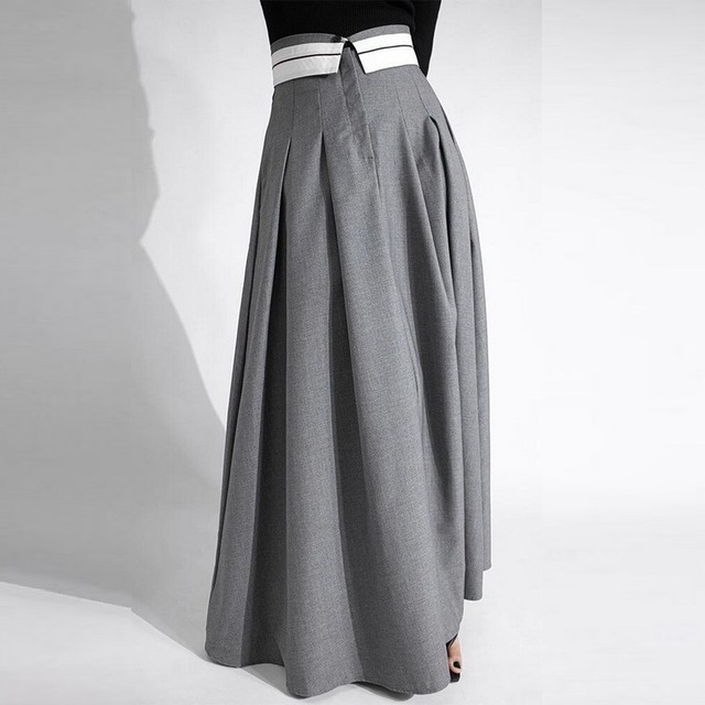 high-waisted two-tone belted skirt