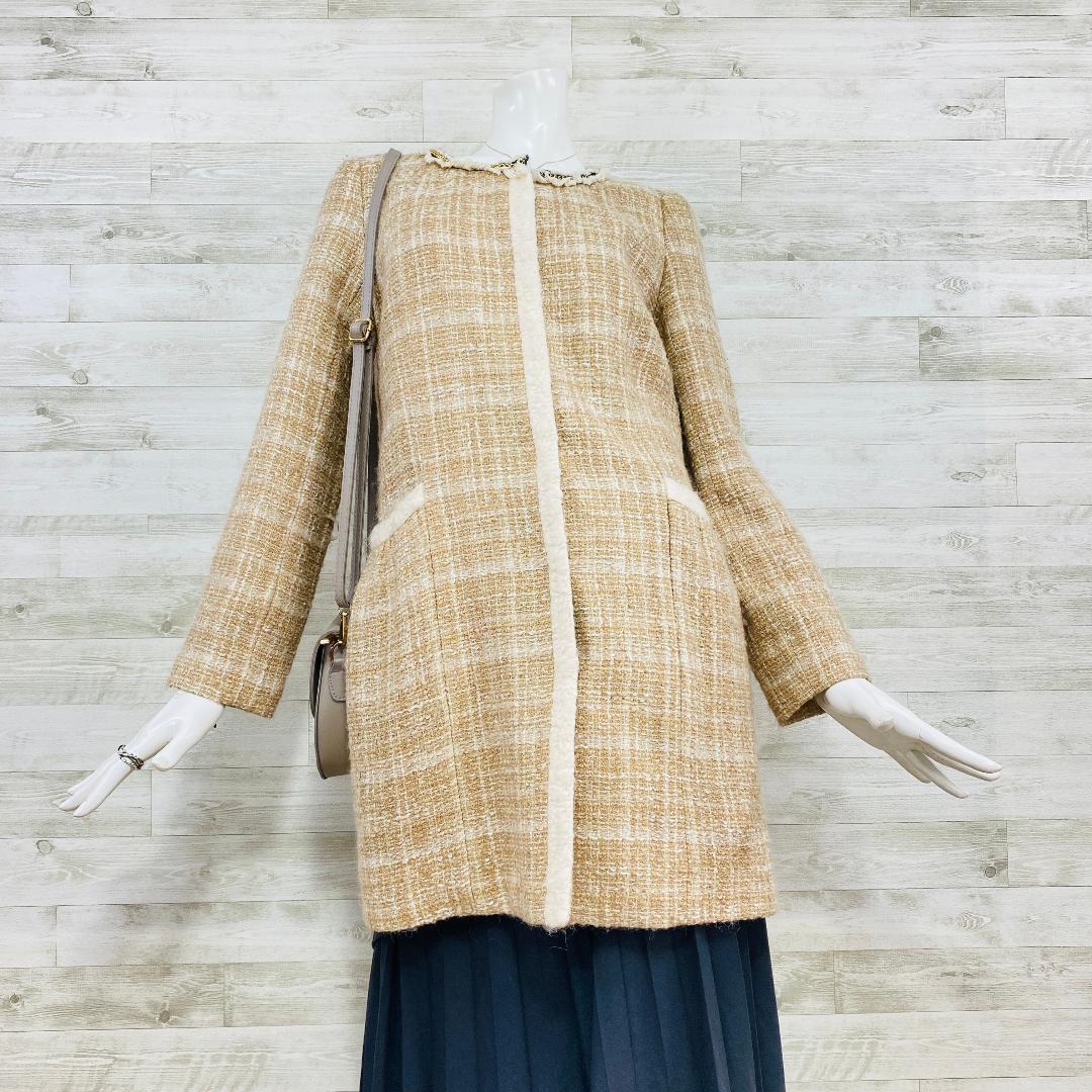 グレースコンチネンタル ノーカラー ツイードコート ボーダー 金ボタン 白 グレースコンチネンタル ノーカラー ツイードコート ボーダー 金