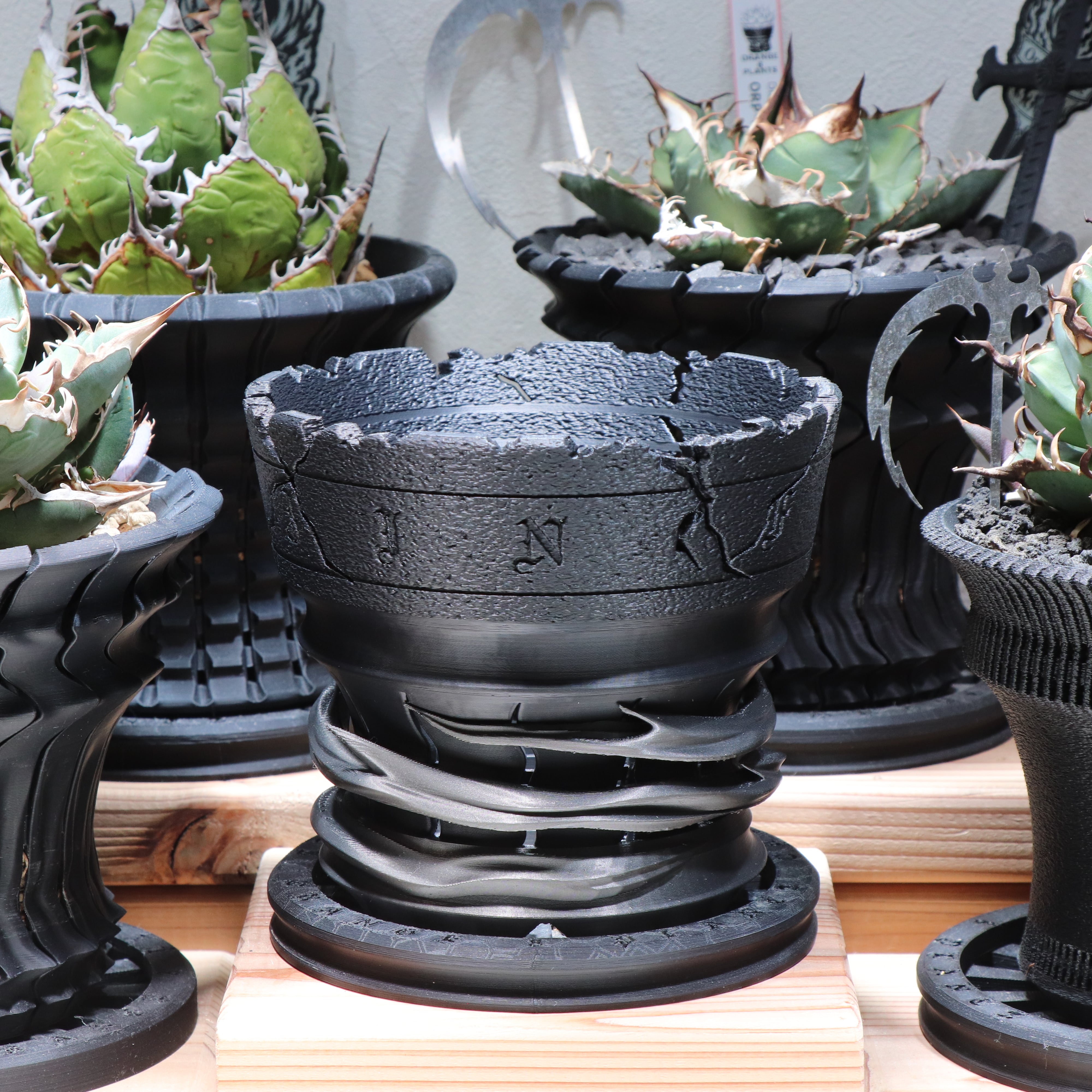 植木鉢 ｜風神鉢 (植木鉢 作家鉢 炎影鉢シリーズ アガベ サボテン