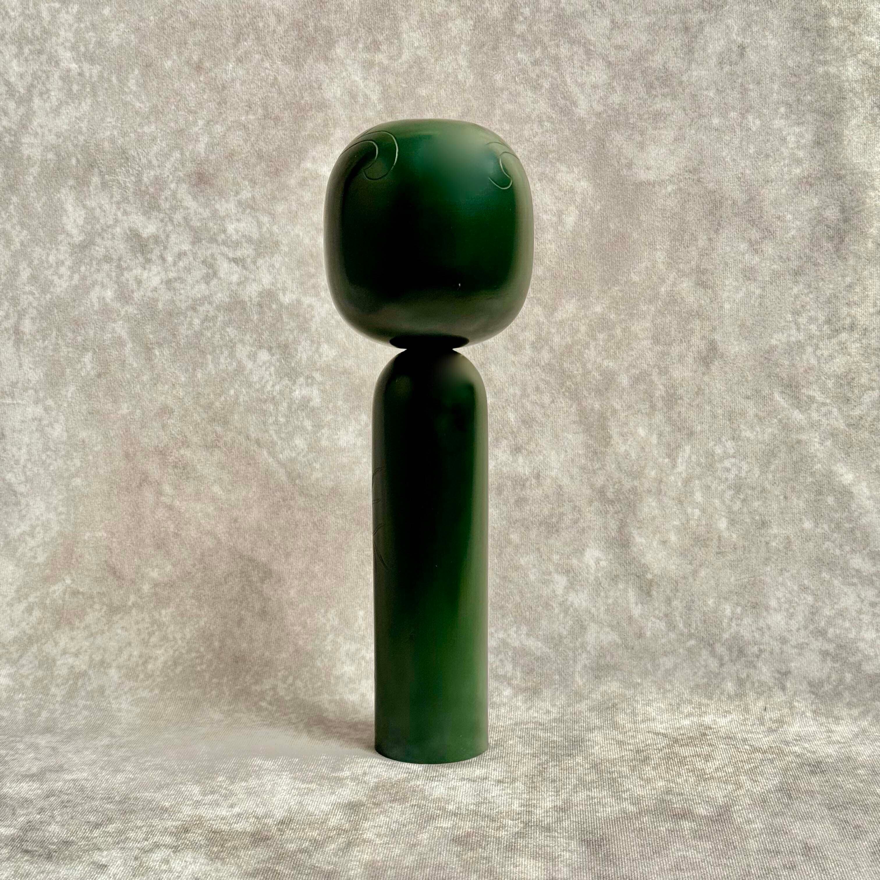 伝統工芸「鎌倉彫こけし」（No.37）