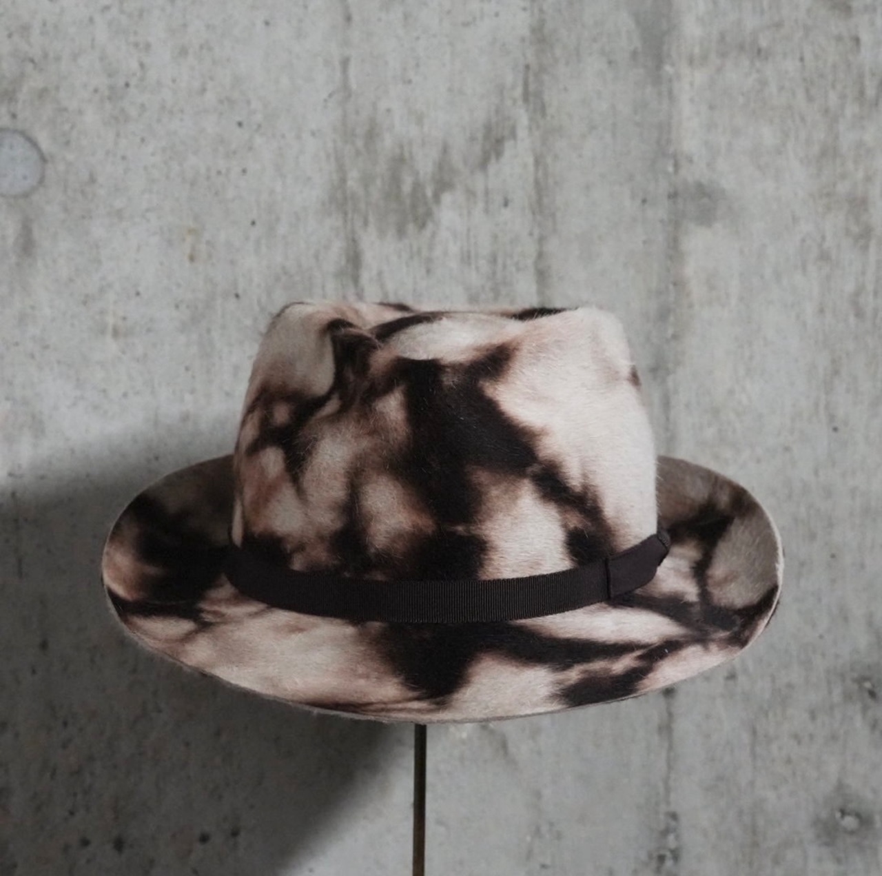 【HeArT&Co. (ハートアンドコー)】チェコ メデューサベル エレクトラ柄