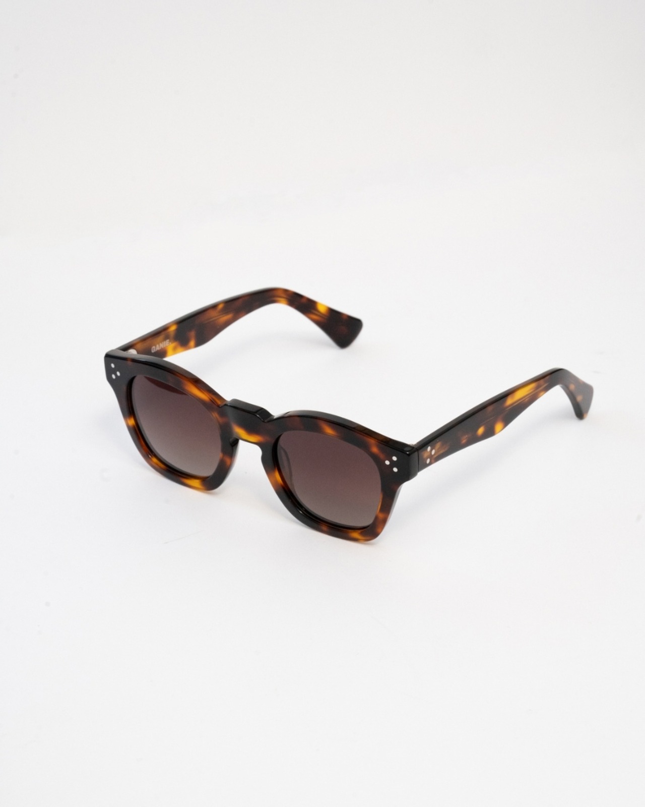 Margot | demi×smoke