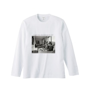 “Moments Unspoken” – 言葉のいらない時間 – ロングスリーブTシャツ A0278