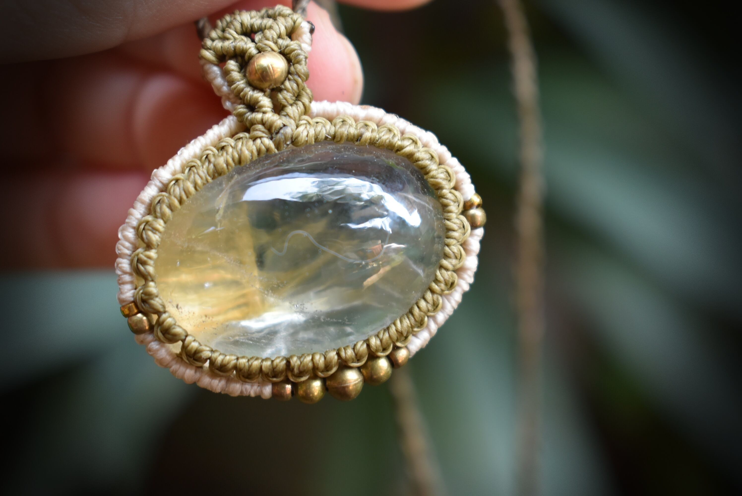 イエローゴールド★ガーデンクォーツ マクラメペンダントgarm070