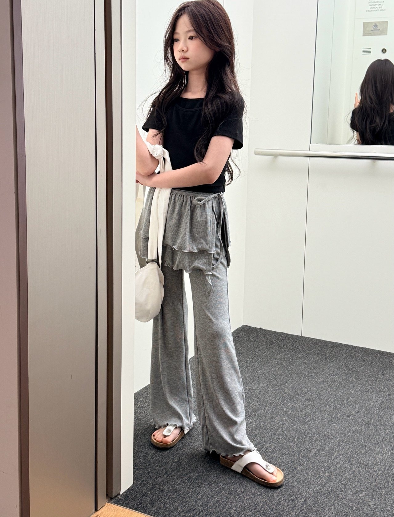 [COMMA] Wrap Kang Kang Bootcut jeans (140/150) / [콤마] 랩캉캉부츠컷 (140/150)