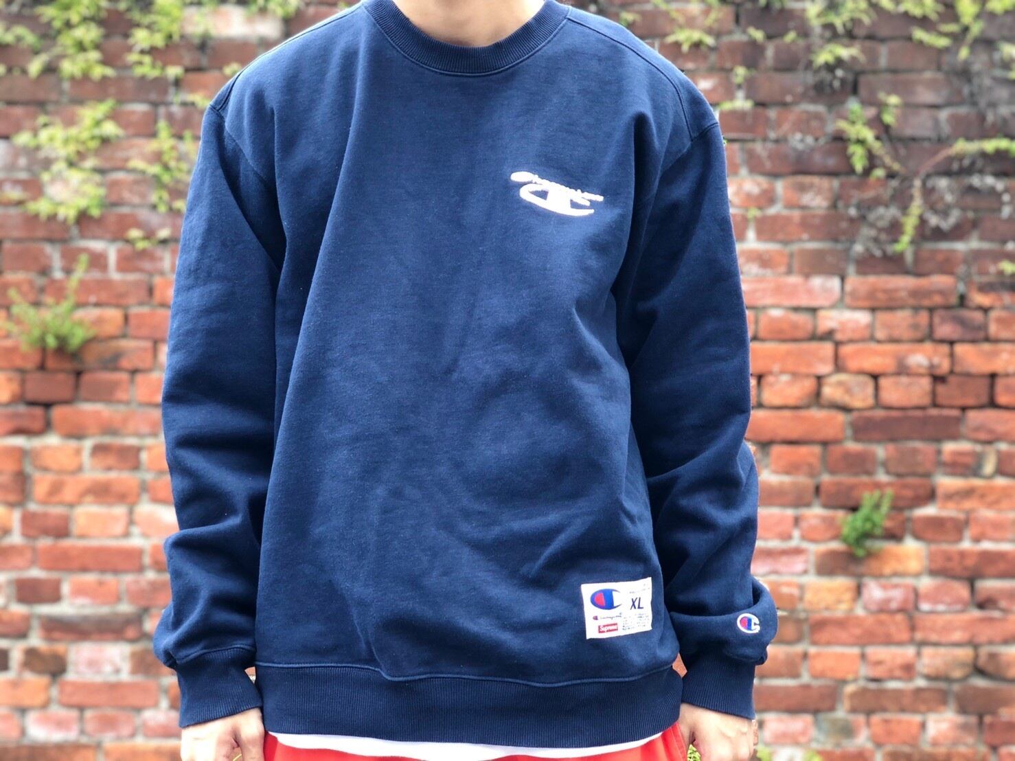 Supreme CHAMPION 3D METALLIC CREWNECK NAVY XL 60JE6010 | BRAND  