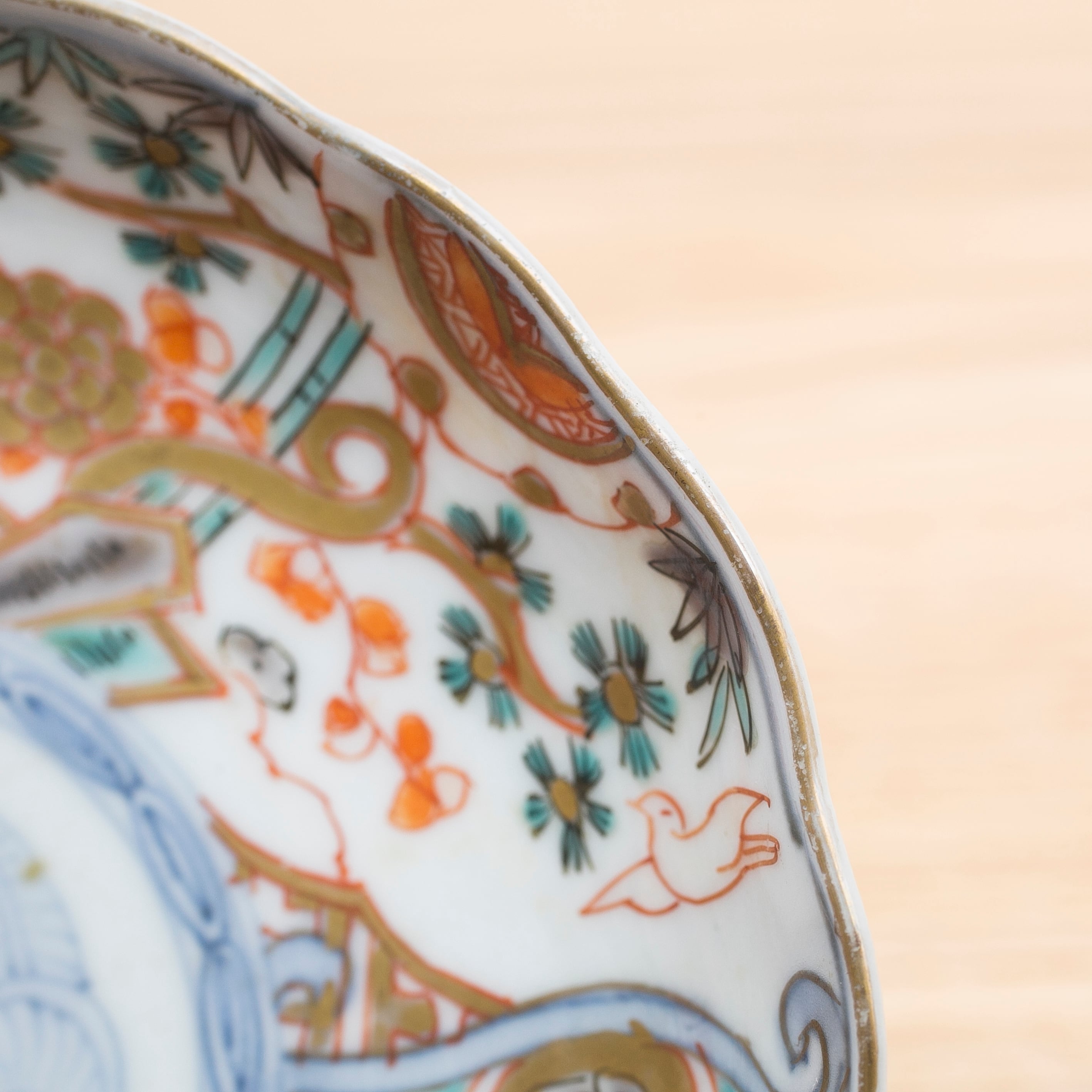 【ご成約】伊万里 色絵 梅花 手塩皿と骨董の器 おまとめ 伊万里 色絵 花鳥図 輪花 手塩皿 龍 松竹梅 宝珠 霊芝 宝尽くし 角富
