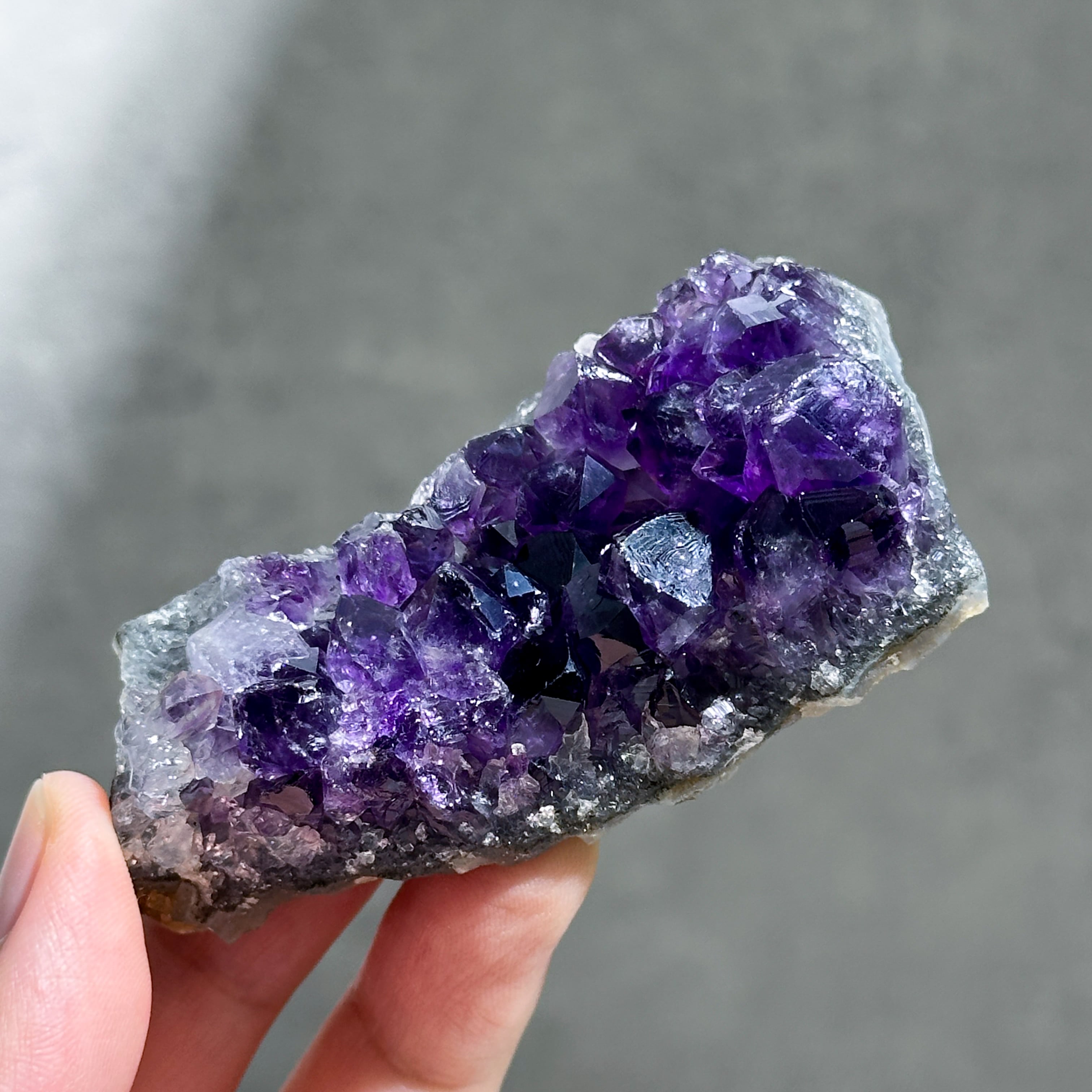 天使の指紋◎ウルグアイ産アメジスト 原石92◇ Amethyst ◇天然石・鉱物・パワーストーン