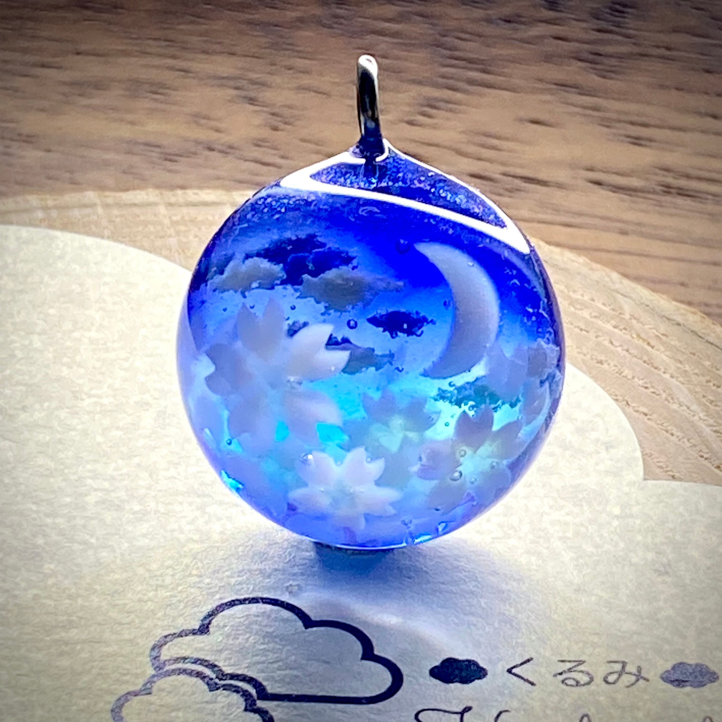 半球の雲レジン 三日月と夜桜