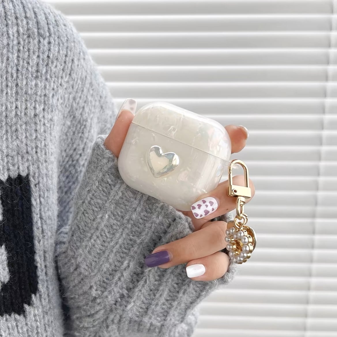 クリスタルホワイト❤︎グロスハートAirPodsケース【AirPods 1,2 クリスタルホワイト❤︎グロスハートAirPodsケース【AirPods 1,2