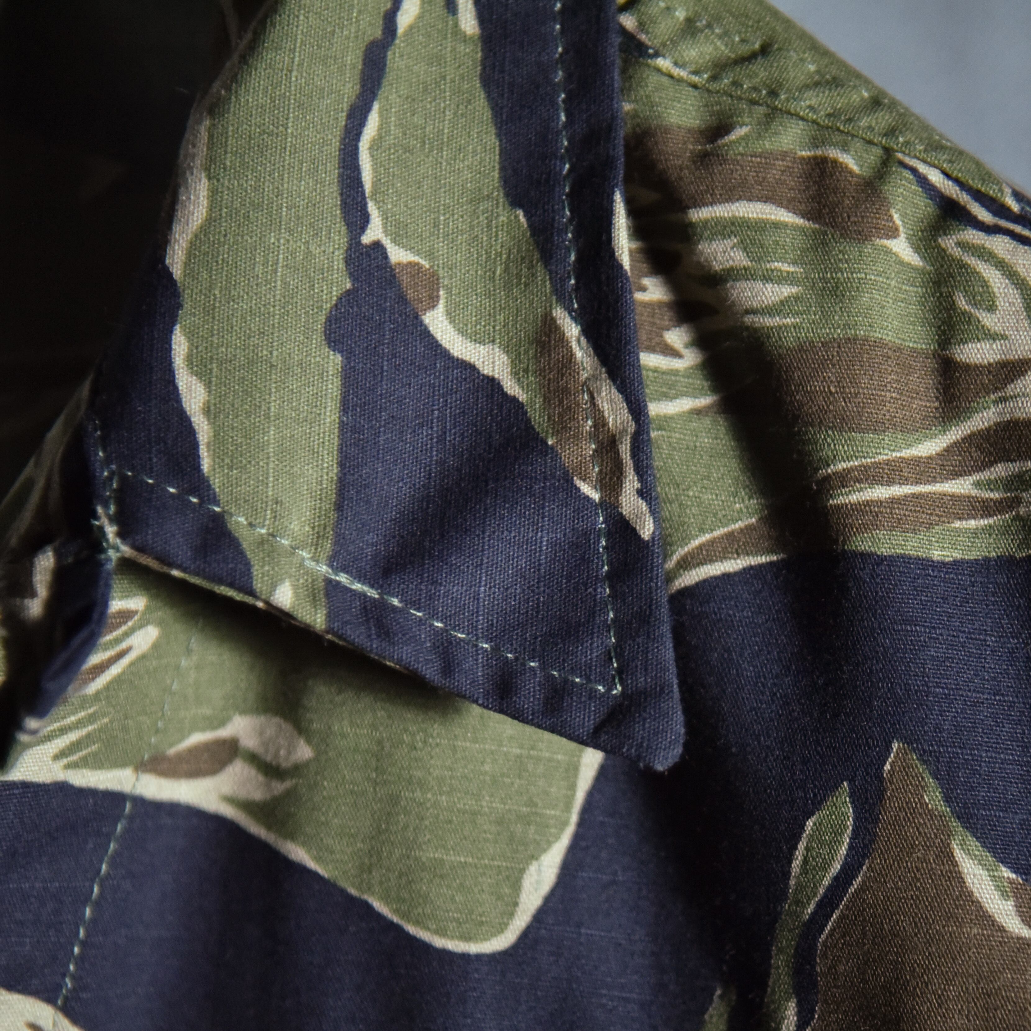 W)taps ジャングルファティーグ ジャケット プリント タイガーカモ WTAPS/ダブルタップス】から タイガーカモジャケット入荷です