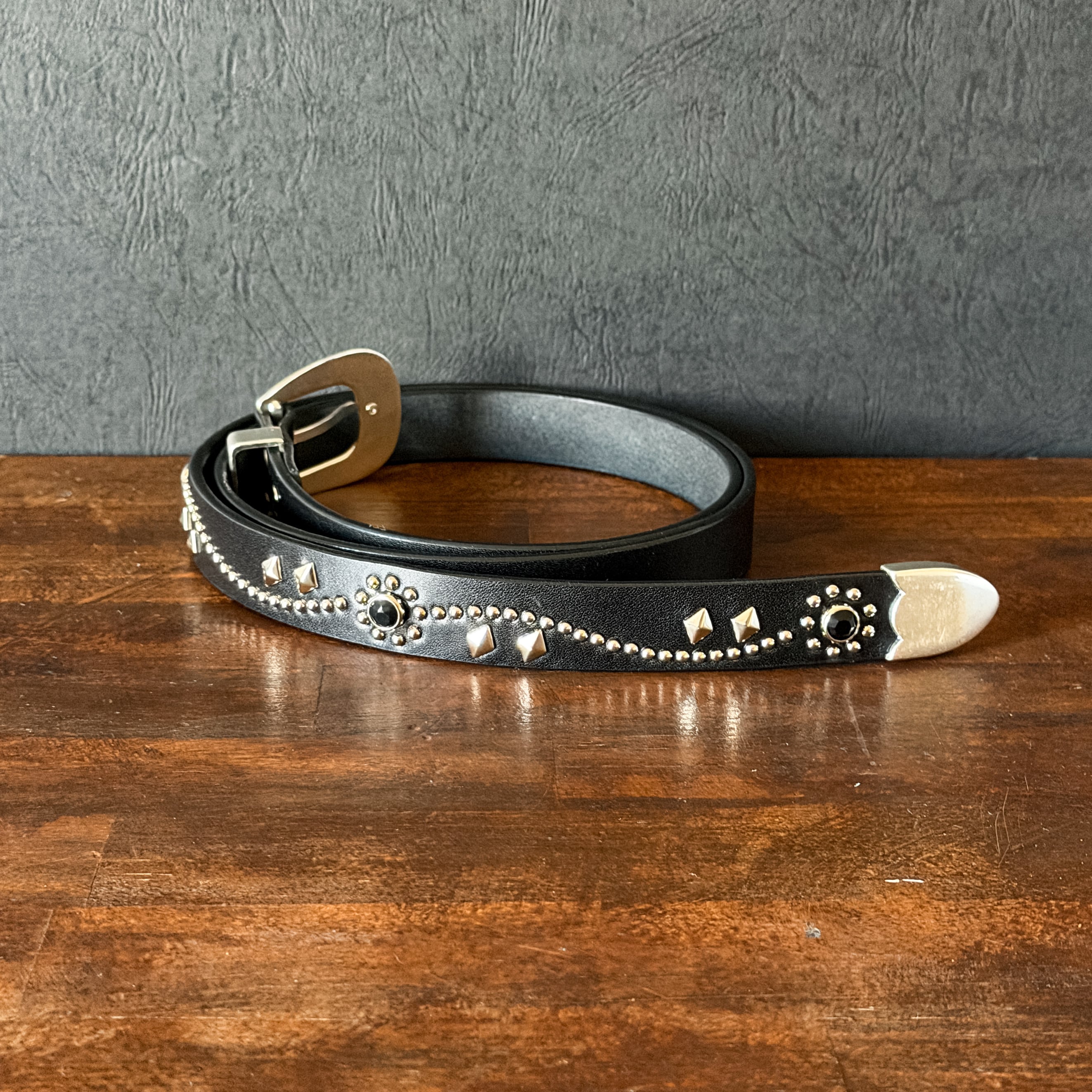 ☆JIMMY CHOO x H&M ジミーチュウ スタッズ レザー ブレスレット | PAY ID