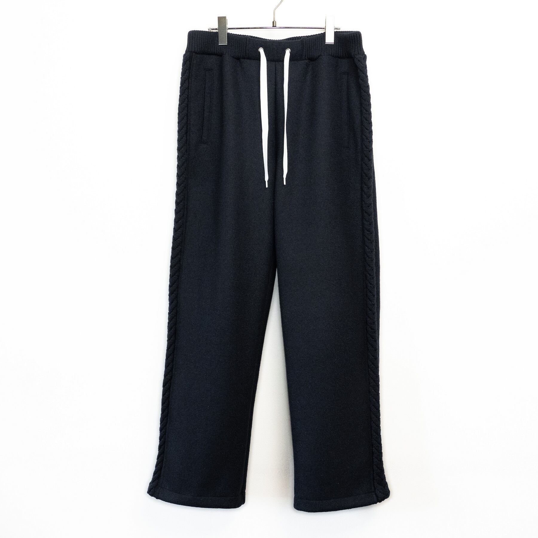 Wool felt cable semi-wide pants / Dark navy | rykt