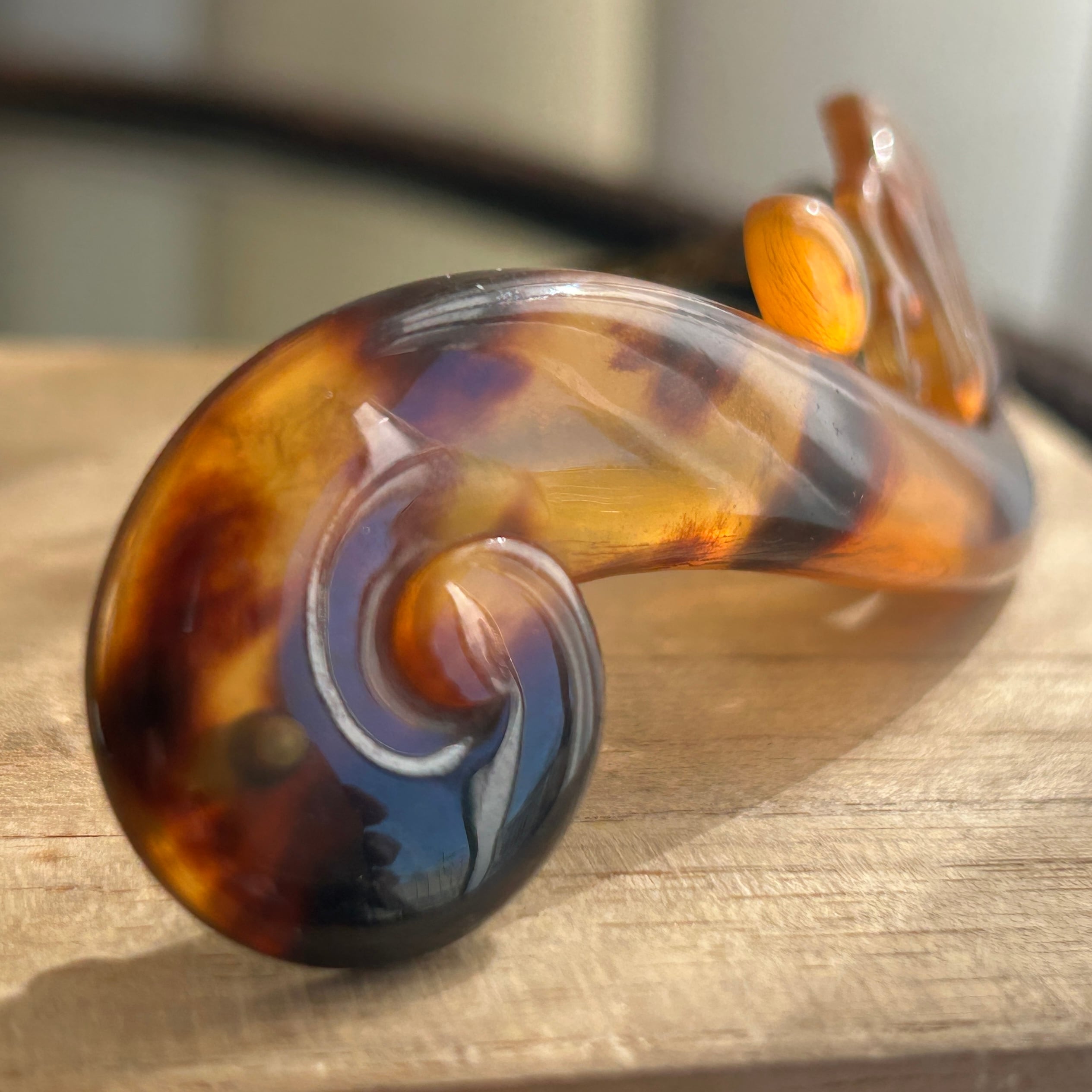 アンティーク　浪に飛沫しらたまの髪留め