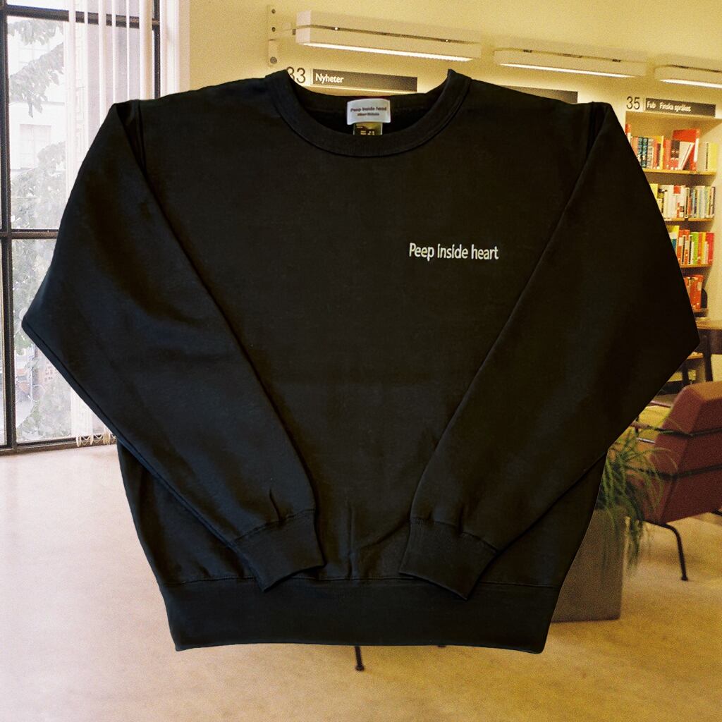 Peep inside heart sweatshirt 【BLACK】 | Peep inside head store