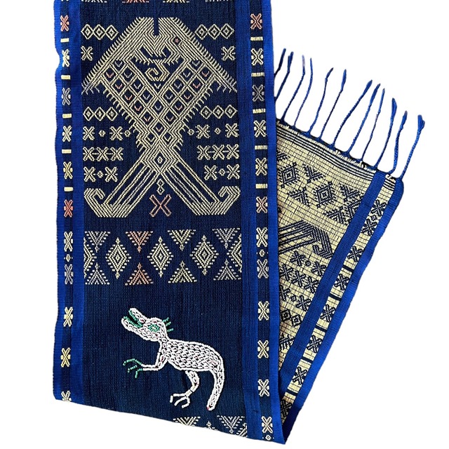インドネシア手織りイカット　恐竜模様