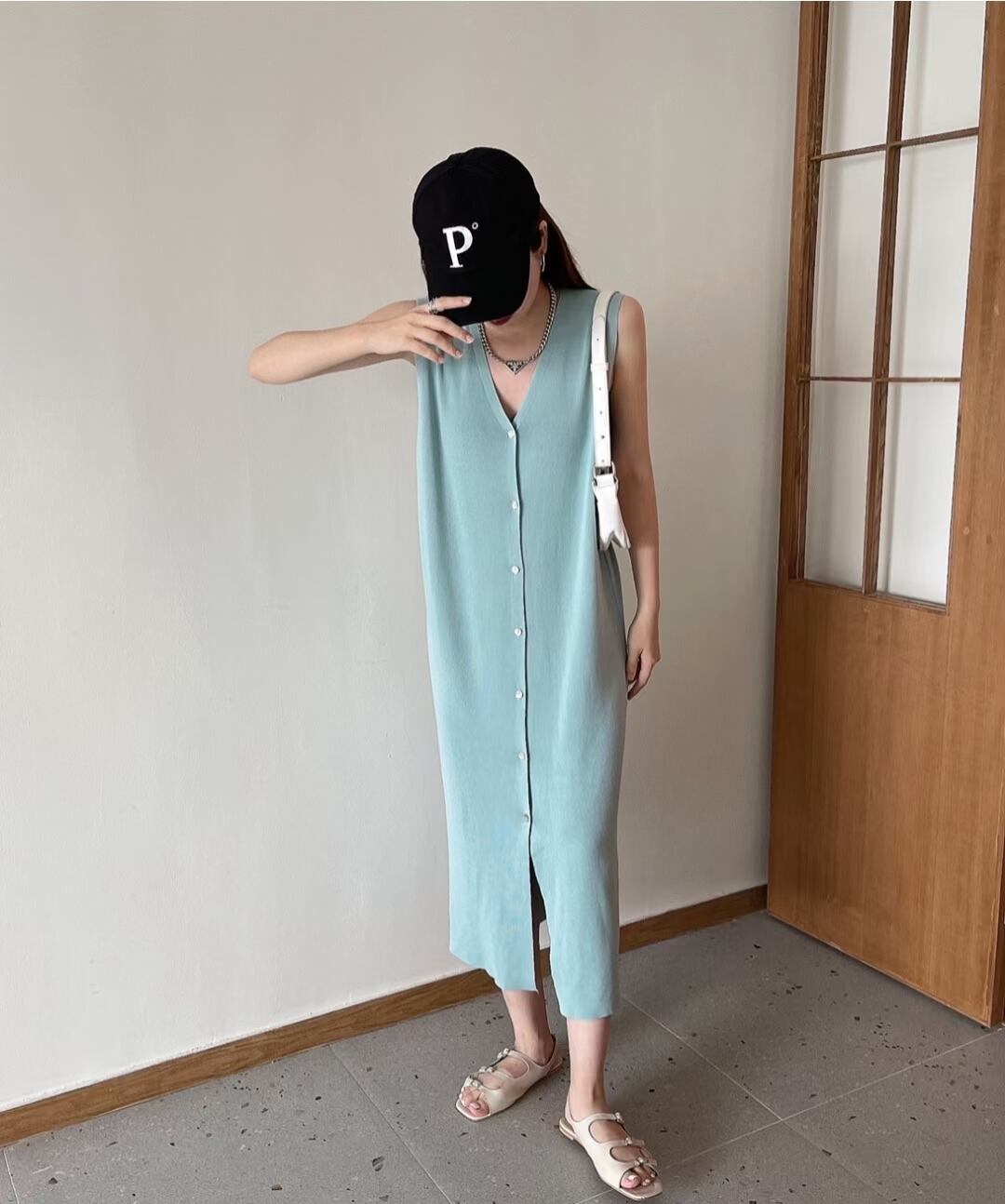 Vネックタンクワンピ　AJ1050-1933