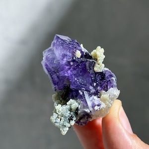 蛍光◎ヤオガンシャン産フローライト 原石25◇ Fluorite From Yaogangxian ◇天然石・鉱物・パワーストーン