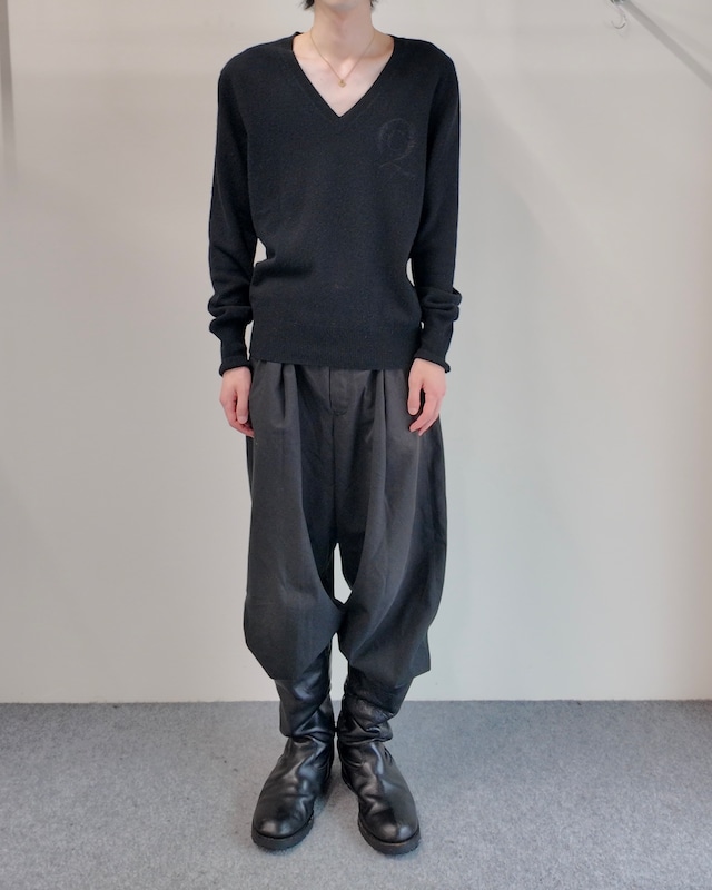 【ALEXANDER McQUEEN】logo v-neck knit