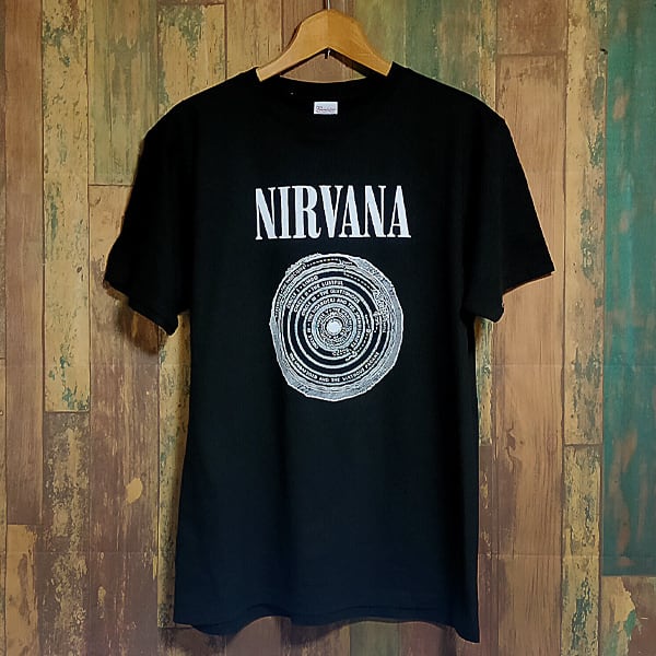 NIRVANA Tシャツ ブラック　渦巻き　L ニルヴァーナ In Utero 渦巻 NIRVANA 半袖黒色 Tシャツ 選べる6サイズ