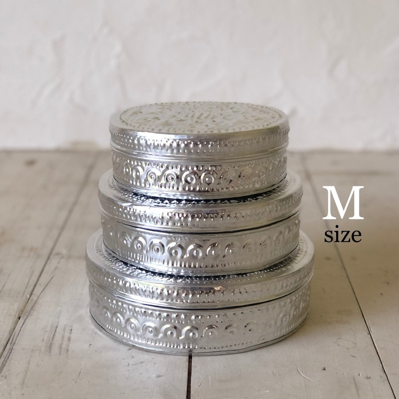 バリのラウンドボックス Mサイズ