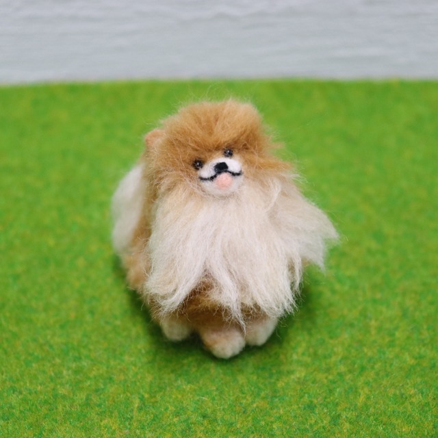 　羊毛フェルト　ポメラニアン　置物