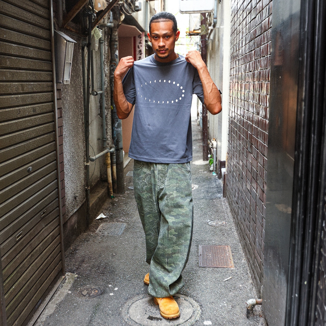 MOON PHASE PREMIUM COTTON BOX TEE