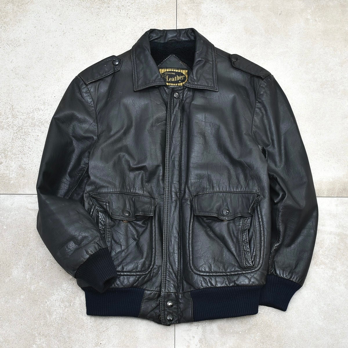 Vtg black boa lined leather jacket | 古着屋 grin days memory