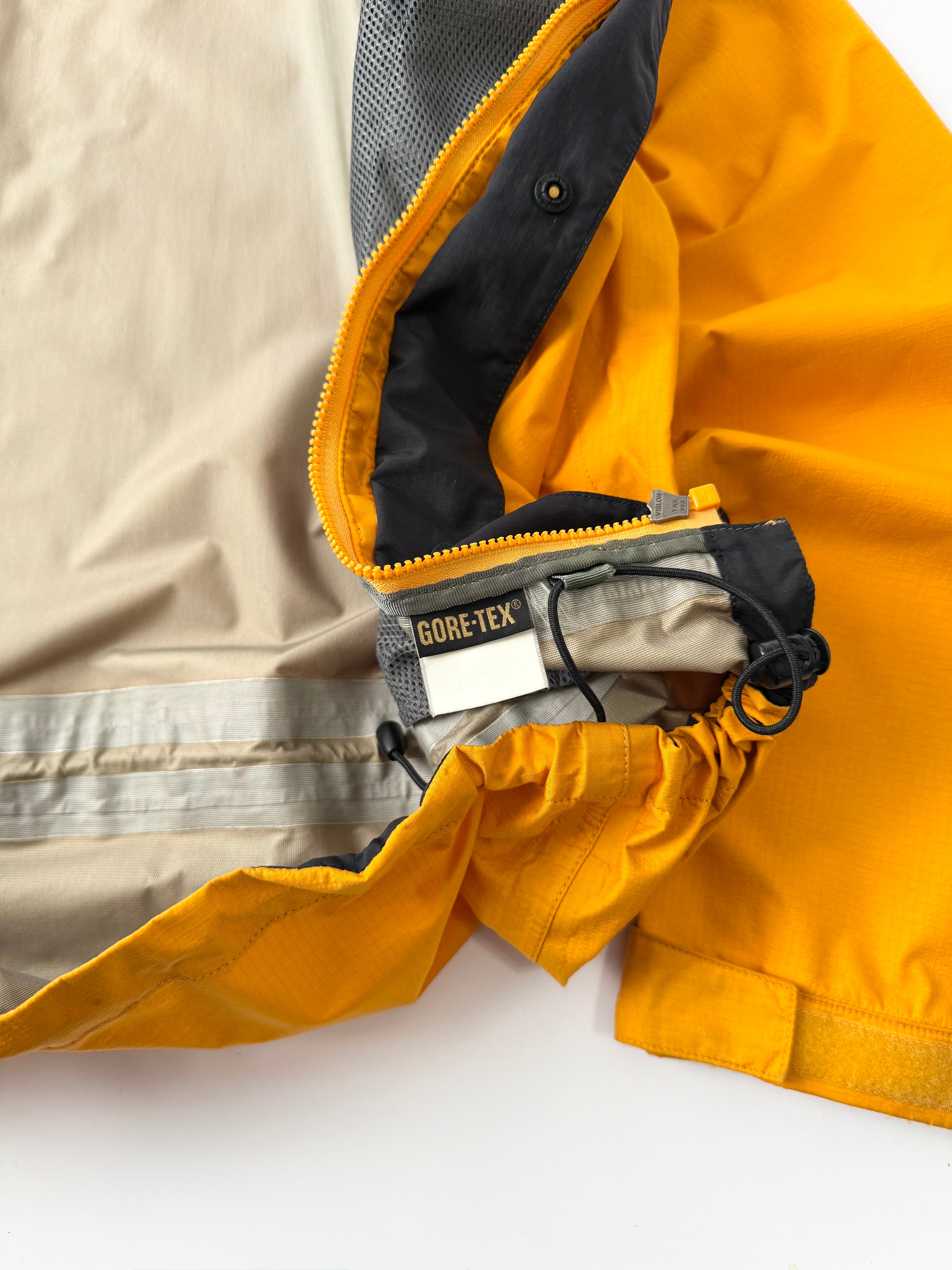 90s mont-bell GORE-TEX Hooded Shell Jacket | minnatakusanmitene