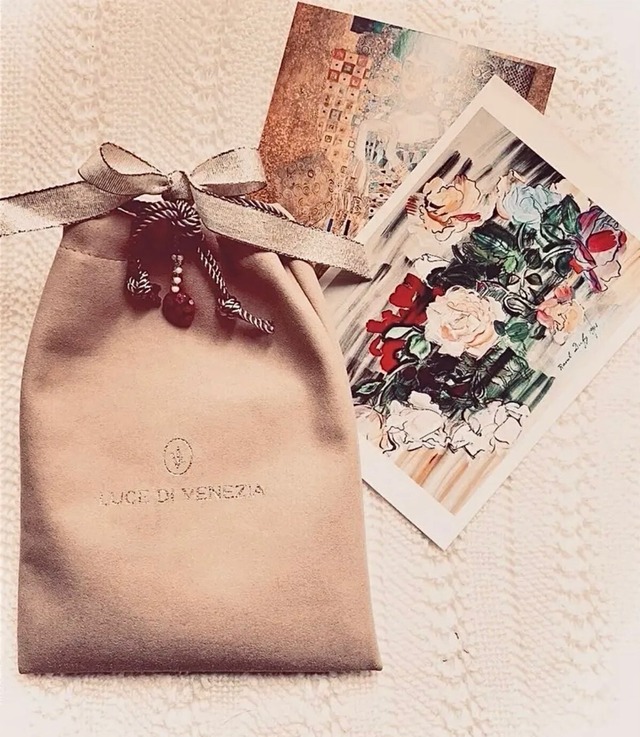 ブルーベルムーンライトネックレス