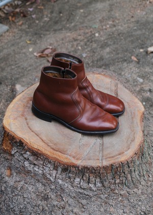 side zip square toe leather boots