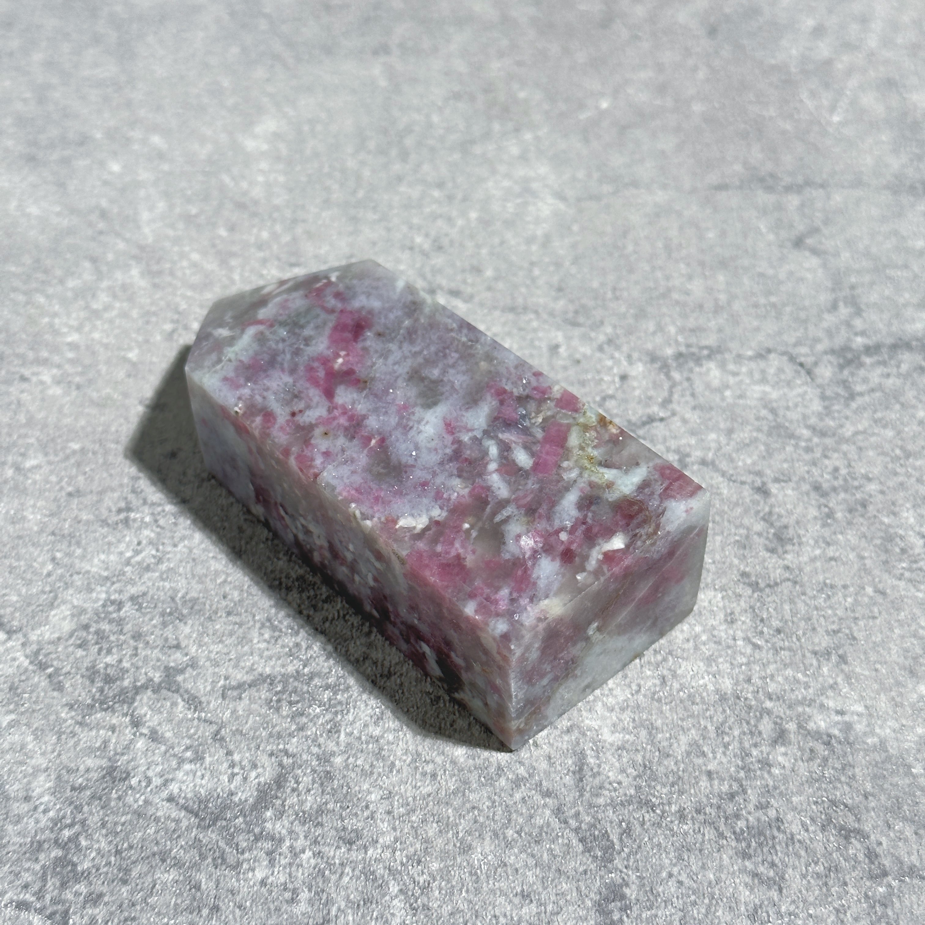 ユニコーンストーン タワー12◇ Unicorn Stone ◇天然石・鉱物