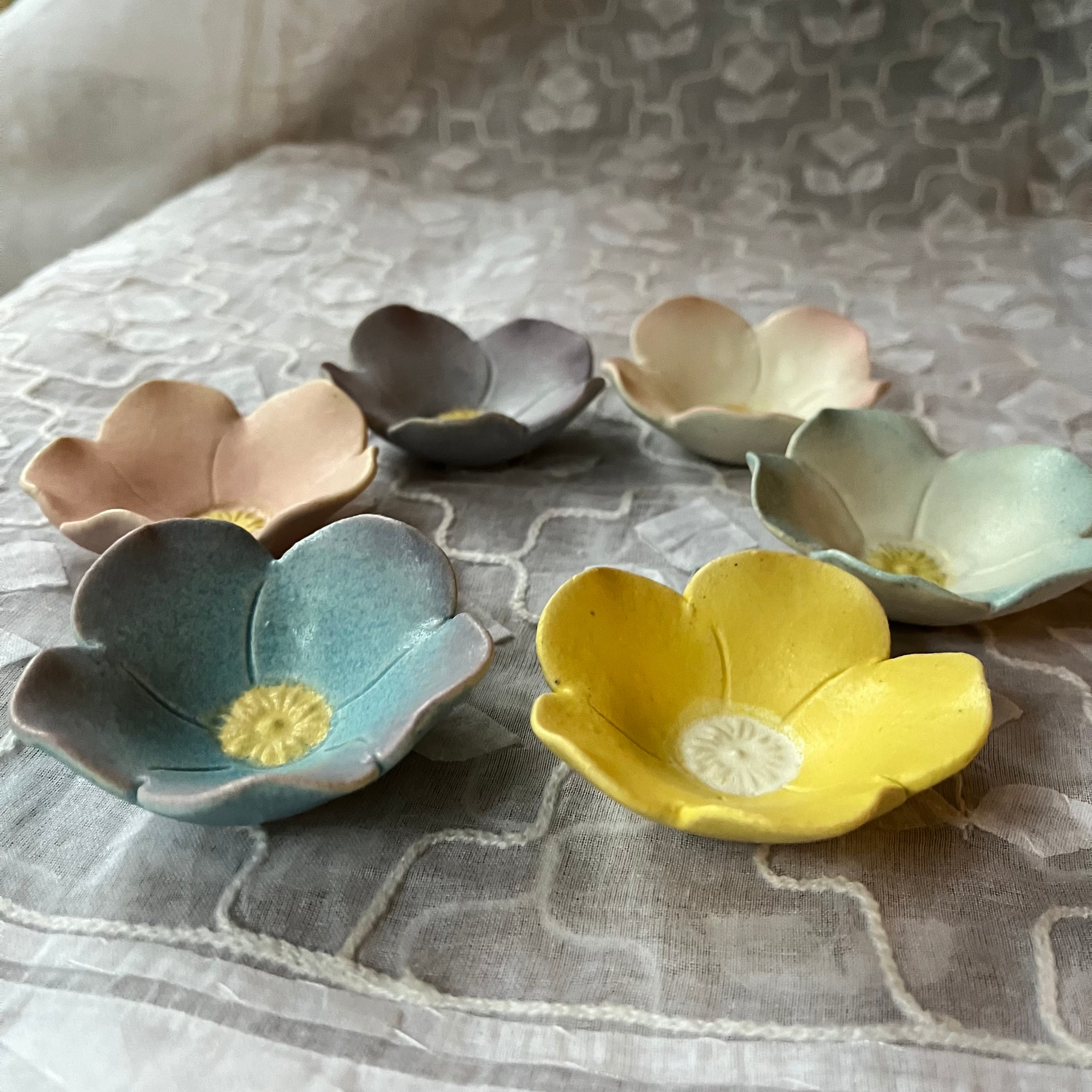 桐箱入】Flower 野の花々 花豆皿セット(幅7cm) | TSUNE;田中恒子の器