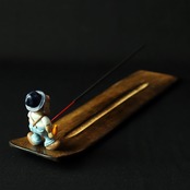 UNCLE PERV Incense stand /Bireleys
