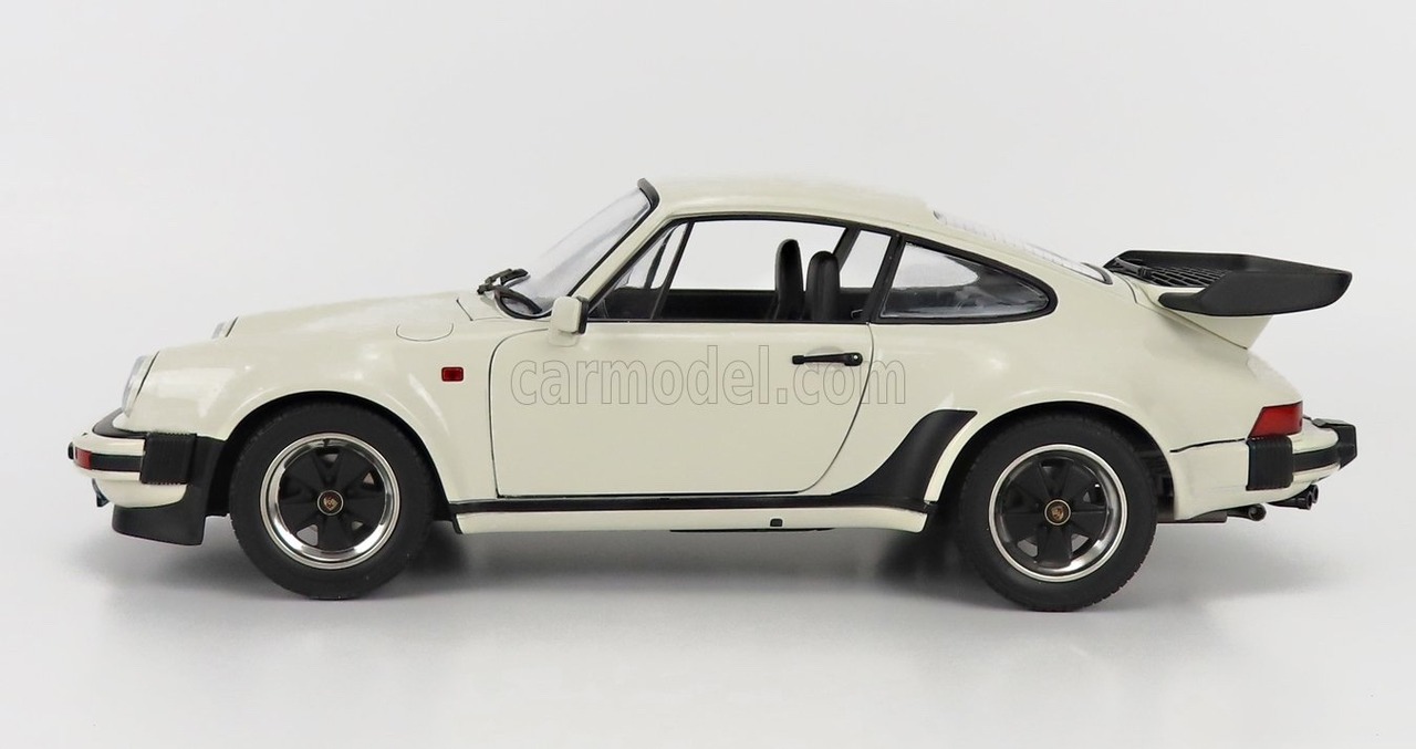 ミニカー 1/12 ポルシェ 911 930 SCHUCO 1/12 PORSCHE 911 930 TURBO 