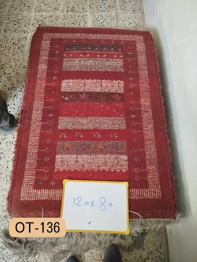 2026年 織りたてギャッベ【No.136】 ※現在、こちらの商品はイランに置いてあります。ご希望の方は先ずは在庫のご確認をお願いします。