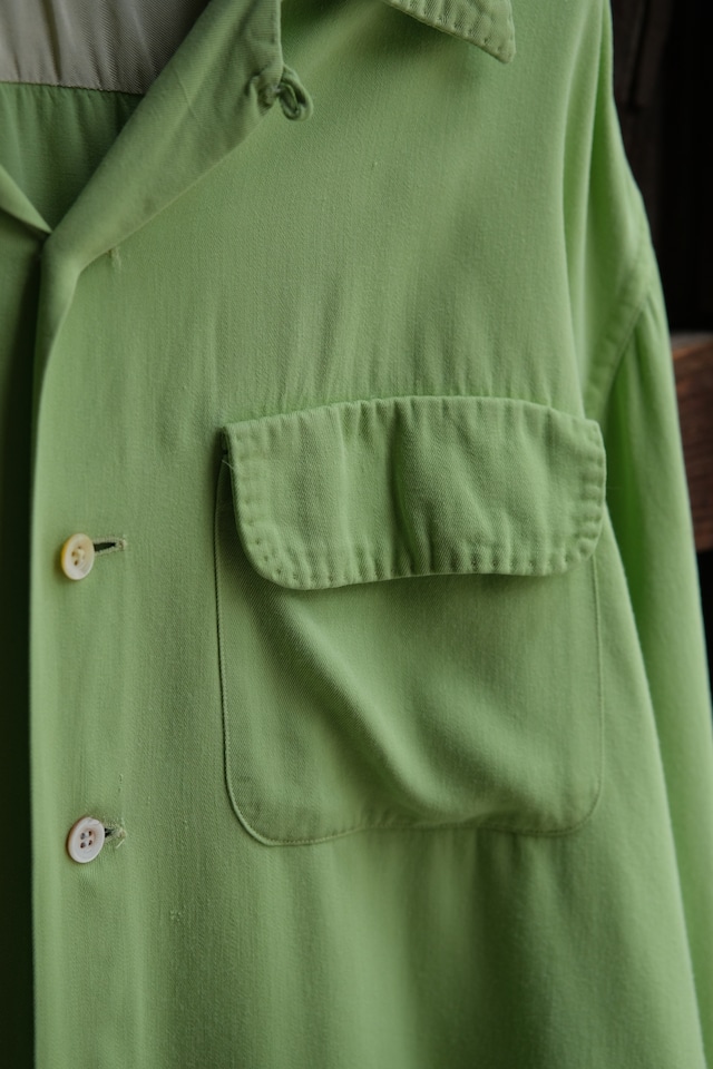 Utah/50's "McGREGOR" open collar rayon shirt.