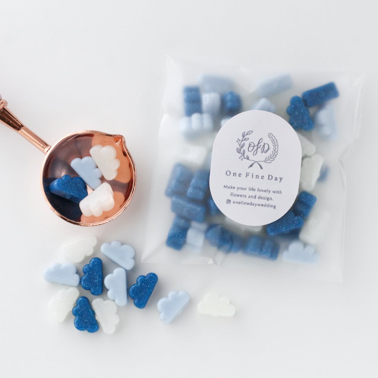 シーリングスタンプ用ワックスビーズ / くも (ブルーmix) / 50粒 | One