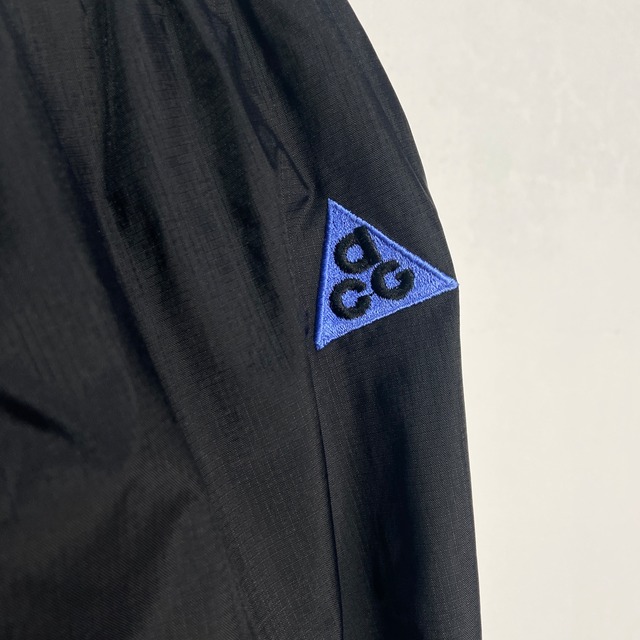 NIKE ACG ナイキ　ナイロントラックパンツ　サイドジップ　刺繍ロゴ　黒　L