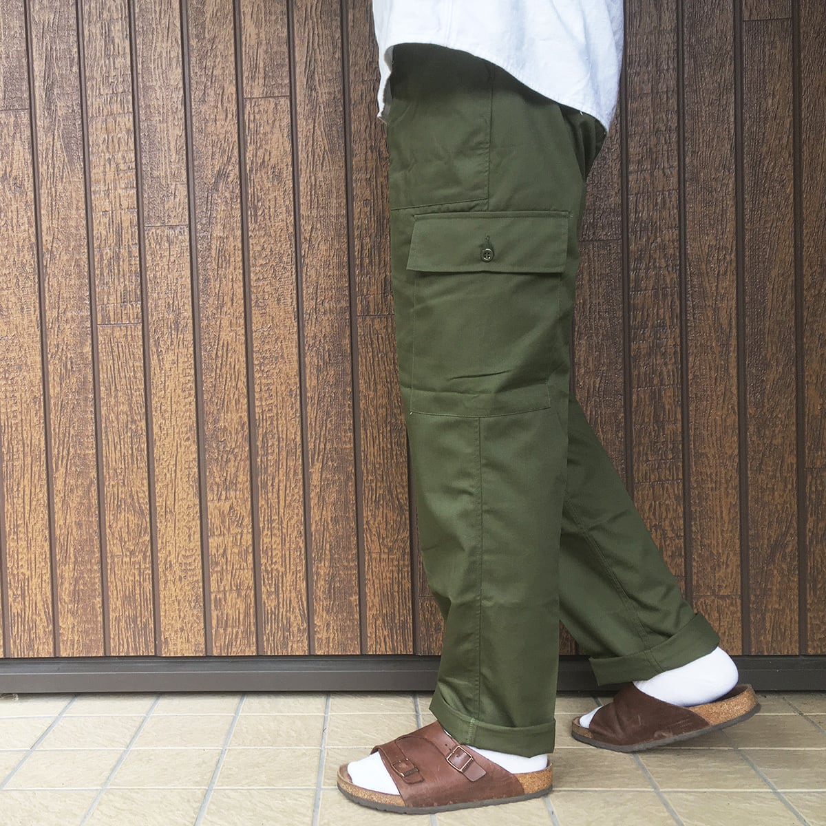 ［DEADSTOCK BRITISH ARMY LIGHT WEIGHT FATIGUE PANTS ］イギリス軍 ライトウェイト ファティーグ  パンツ サイドカーゴポケット付き デッドストック