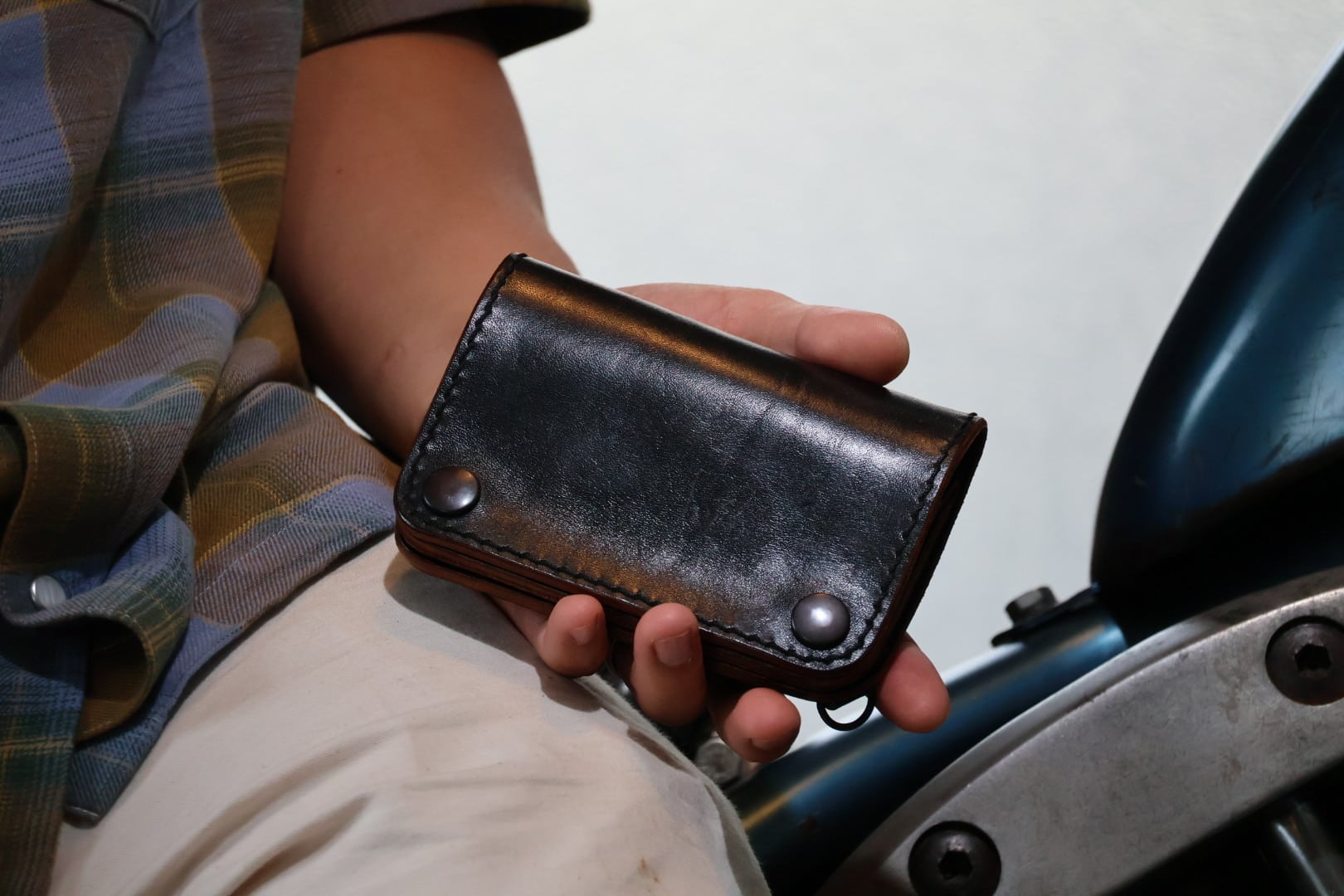 オーダーページ)ヒリー ミドルトラッカーウォレット | OOLJEE leather