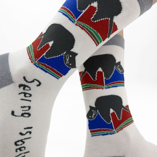 【JIN KITAMURA】北村人 SOCKS BLACK CAT ON BOOK ソックス 本の上の黒猫