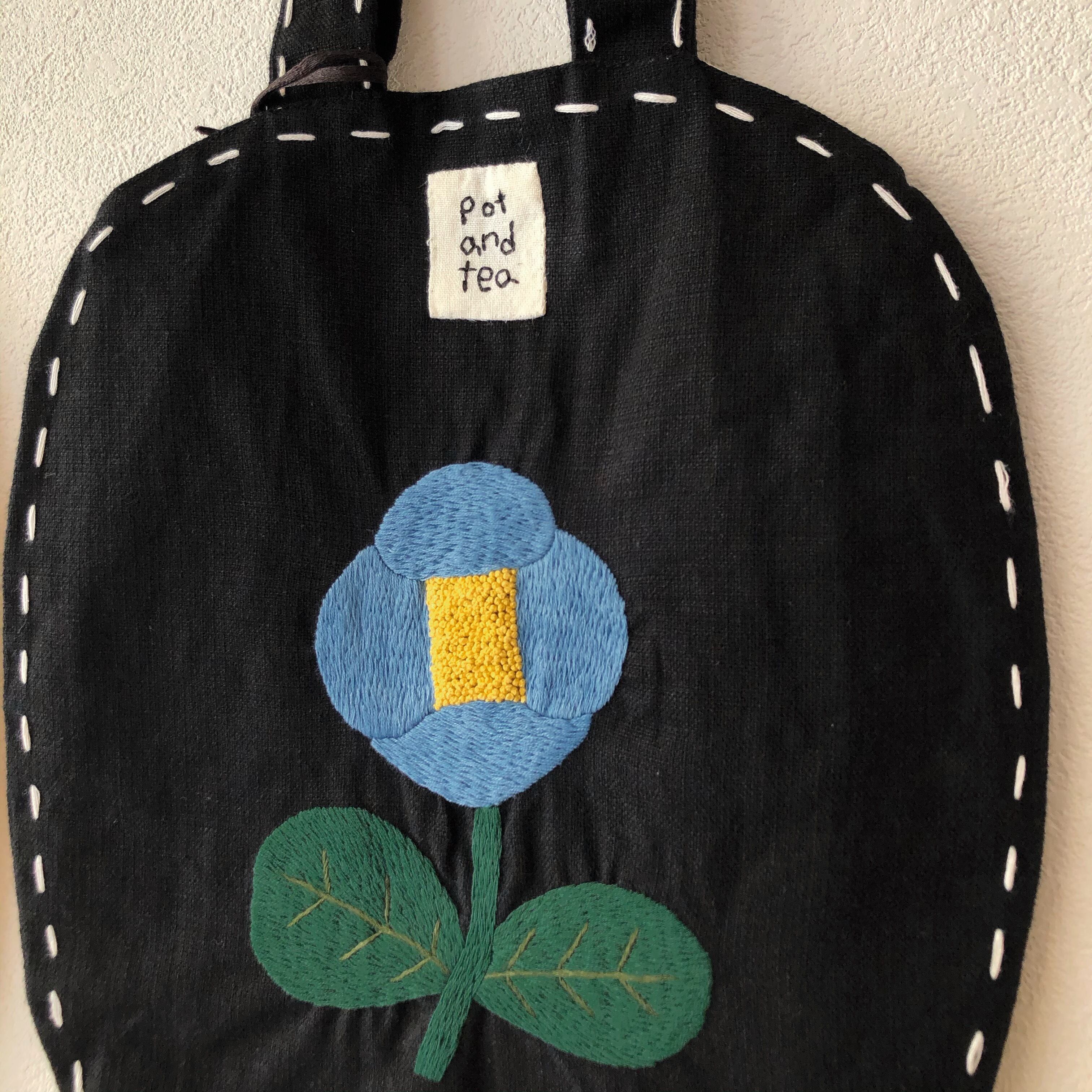 pot and tea 一輪のバラバッグ | Inside her head