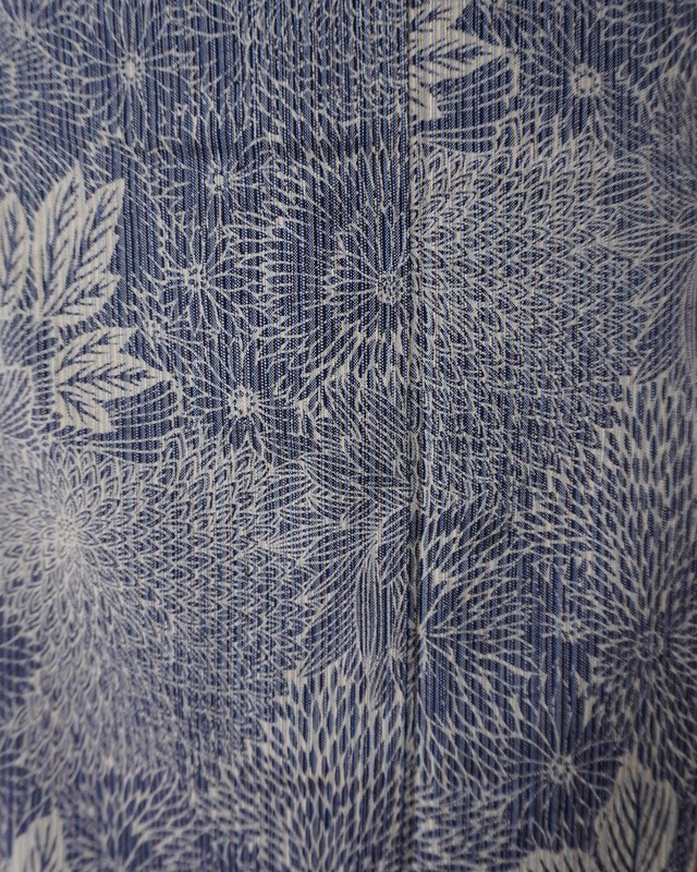 【浴衣】紺青色×生成色　ボタニカル文様　浴衣  2025